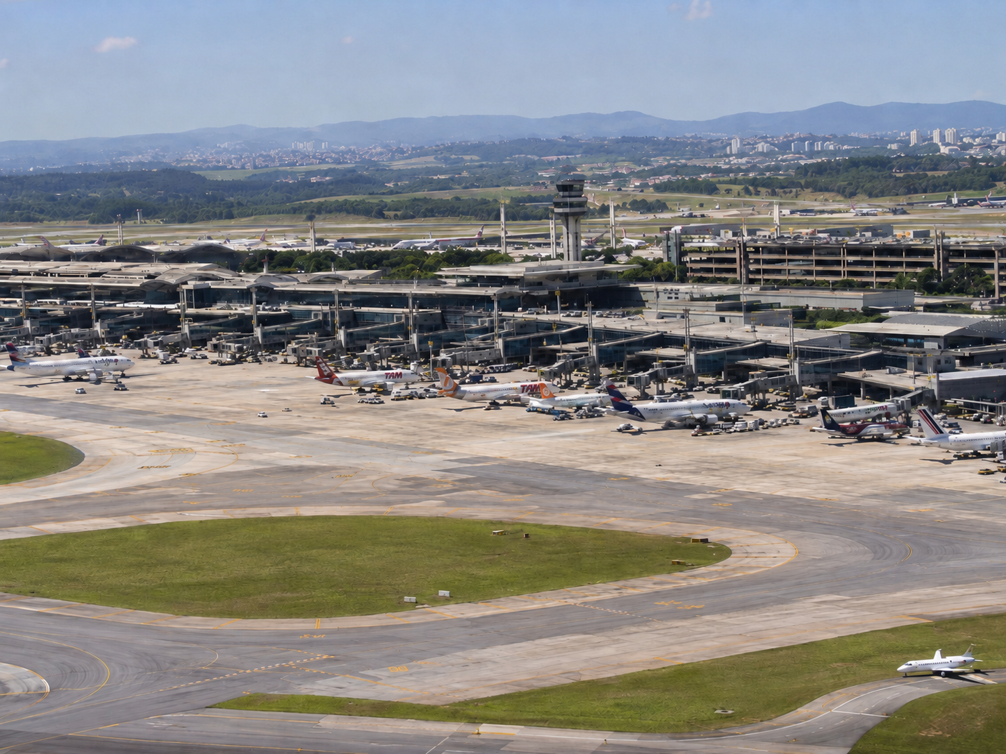 CNJ lança sistema de IA para identificar ações abusivas contra companhias aéreas